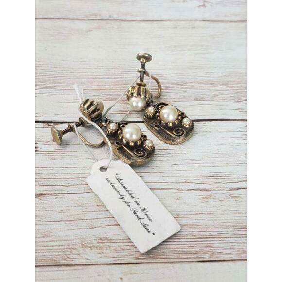 Vintage Clip On Earrings - Jewels By Park Lane Ornate Dangle - Picture 3 of 4